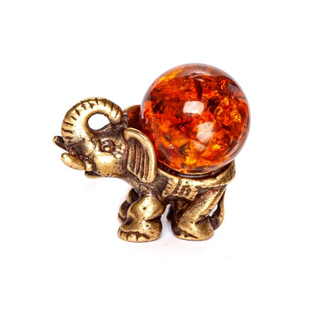 Фигурка &quot;Слон с  шариком на спине&quot;янтарь/ латунь купить в Новосибирске