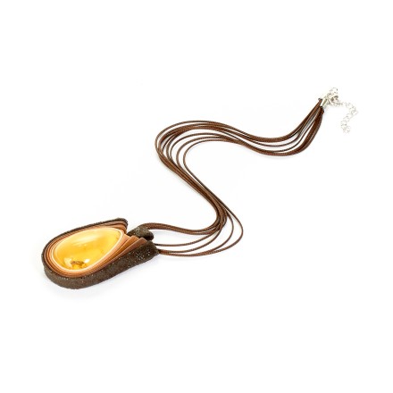 Колье &quot;Дуэт&quot; из Янтаря и нат кожи купить